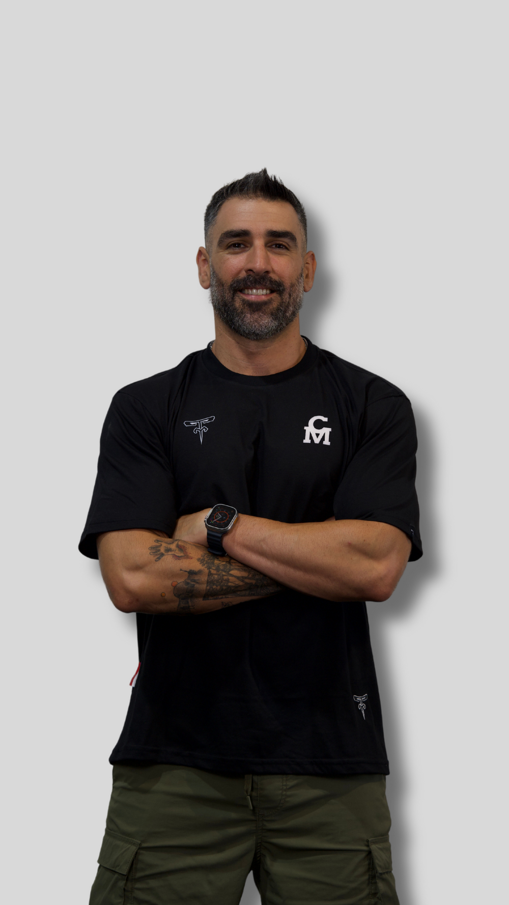 Polera Negra Siempre en Movimiento el documental by Coach Marce