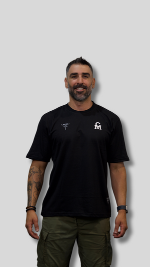 Polera Negra Siempre en Movimiento el documental by Coach Marce